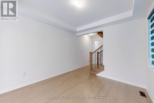 Building Photo - 2940 Nakina St