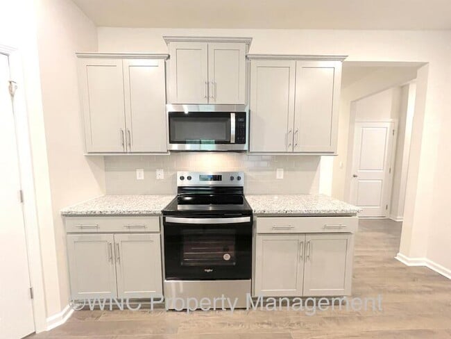 Building Photo - 545 Ridgeview Ln
