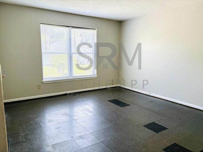 Foto del edificio - 2718 W Jefferson St
