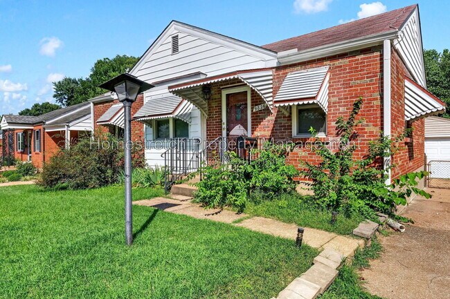 Building Photo - 9826 Ravensbrook Dr