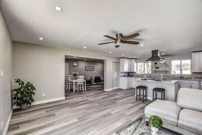 Foto del edificio - 7332 N 17th Ave