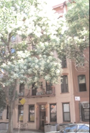 Primary Photo - 519 E Fifth St