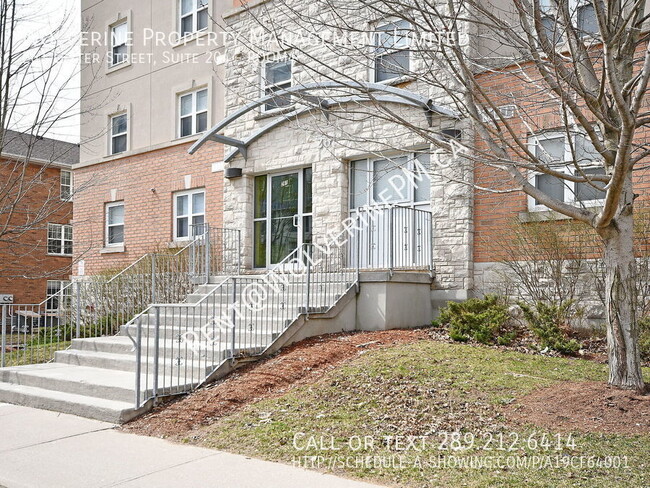 Building Photo - 5 Student condo in the middle of Waterloo'...