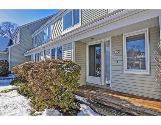 Foto del edificio - 69 Stone Ridge Rd