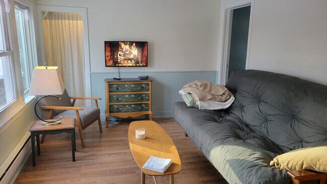 Foto del edificio - 5676 Clark St