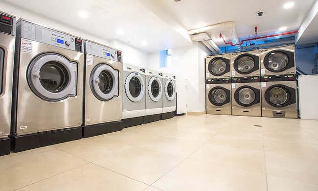 Foto del edificio - Parkway South