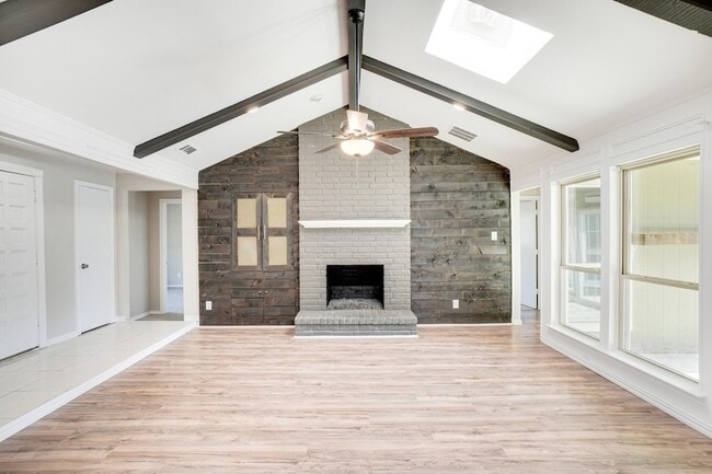 Building Photo - 1216 Horizon Trail
