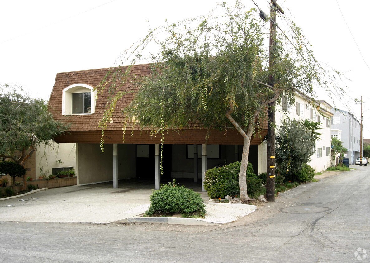 Building Photo - 231 Penn St