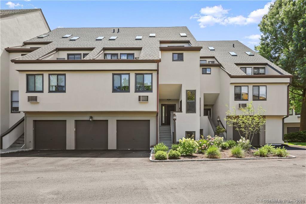 Foto principal - 79 Harbor Dr