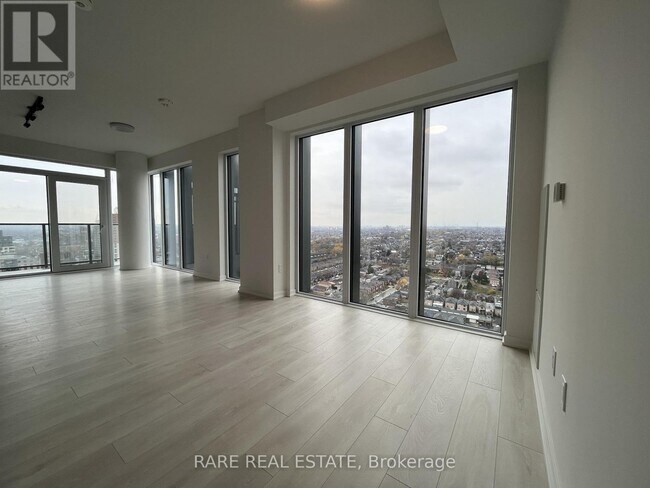 Building Photo - 1285 Dupont St