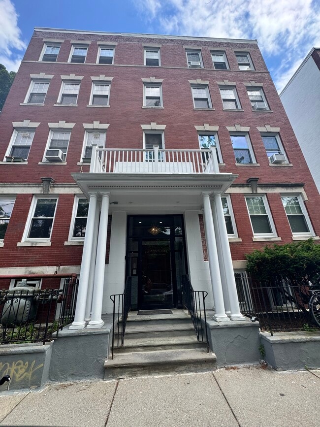 Building Photo - 6 Ellsworth Ave