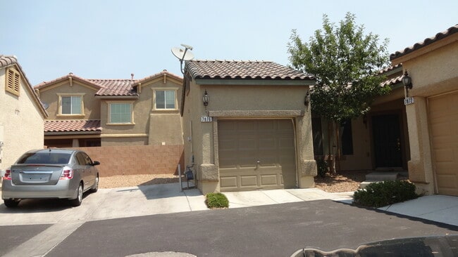 Building Photo - CUL-DE-SAC HOME/WITH COMMUNITY POOL IN GATED COMMUNITY