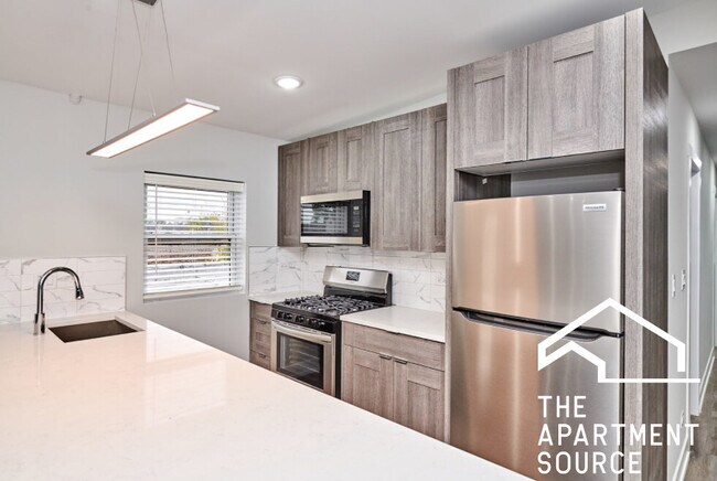 Building Photo - 3527 S Damen Ave