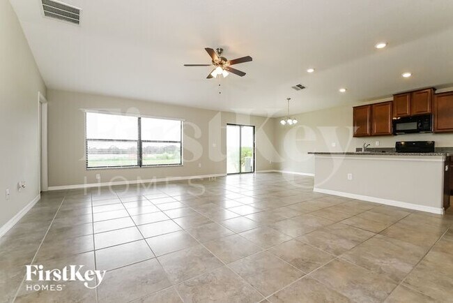 Building Photo - 9633 Sage Creek Drive
