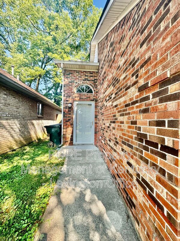 Building Photo - 1478 Vintage Circle