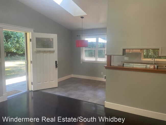 Foto del edificio - 2 br, 2 bath House - 5753 Mutiny Bay Rd