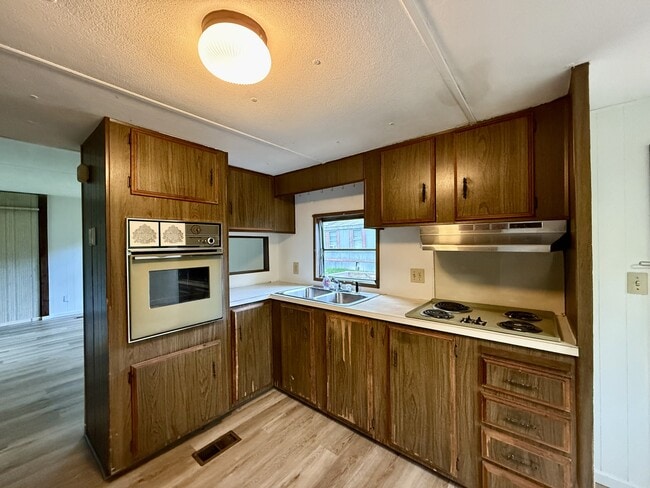 Foto del edificio - 36 Pink Pearl Ln
