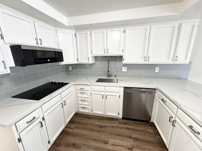 Foto del edificio - Nice Upgraded Condo in Danville with over ...