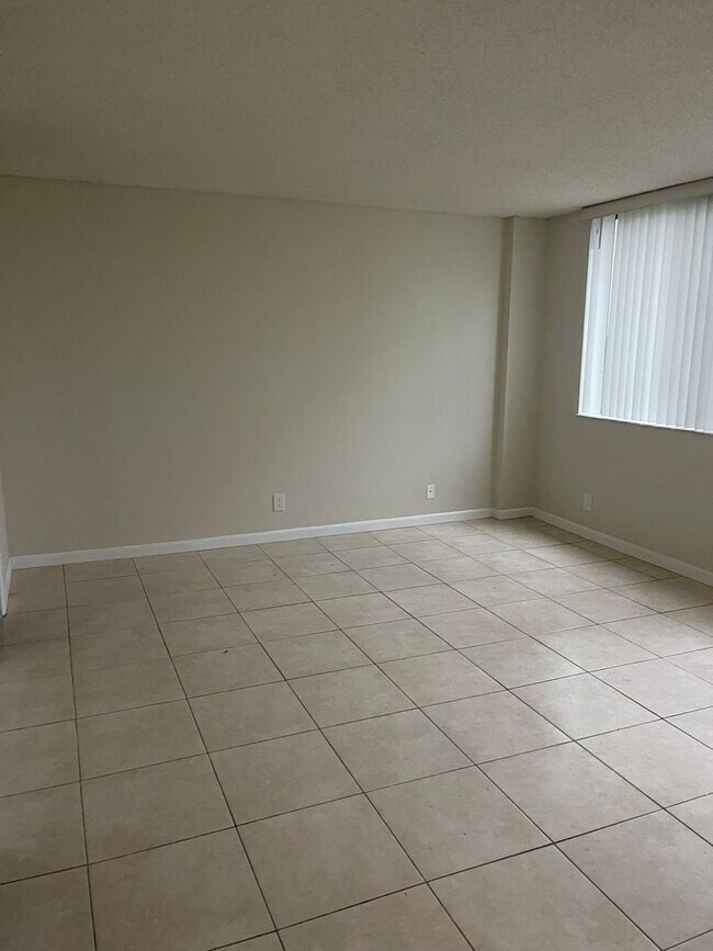 Foto del edificio - 1Bed/1.5 Bath