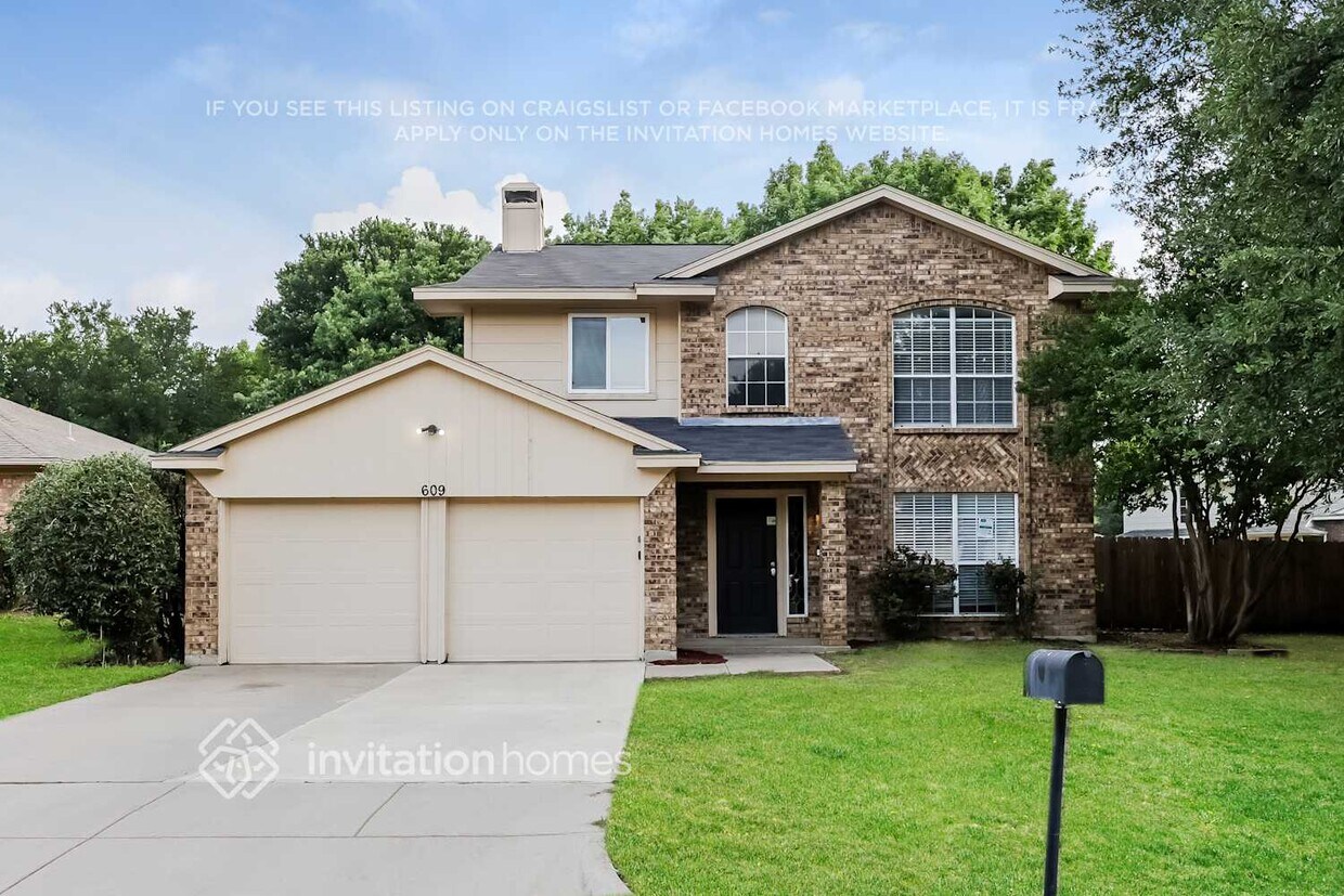 Foto principal - 609 Nightshade Dr