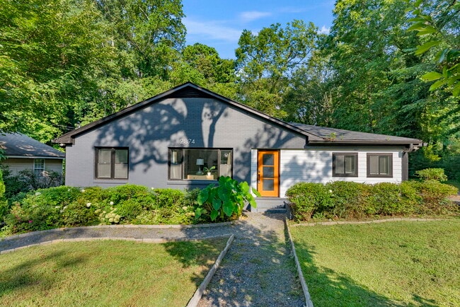 Building Photo - 2874 Grand Ave SW