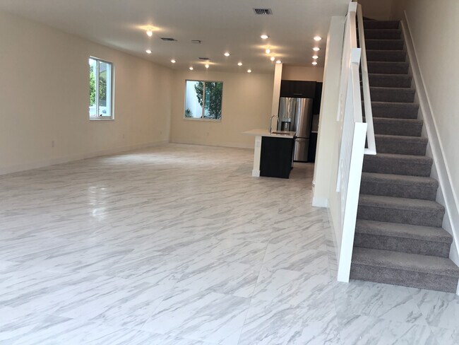 Living & Family rooms - 6681 102nd NW Path