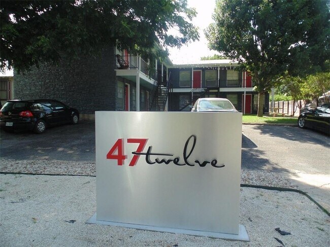 Foto del edificio - 4712 Depew Ave