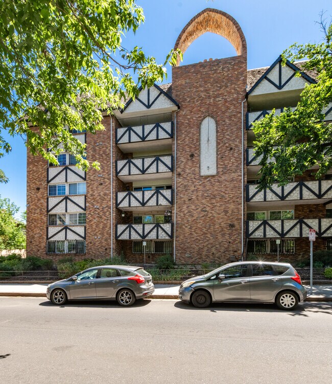 Foto del edificio - 1350 Josephine St