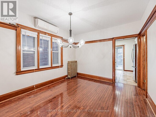 Photo du bâtiment - 57 Kenwood Ave