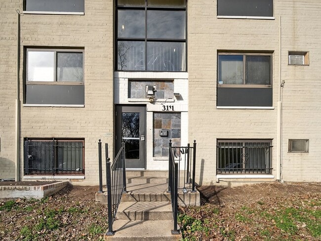 FOR RENT 3111 NYLOR RD SE APT 104 - FOR RENT 3111 NYLOR RD SE APT 104