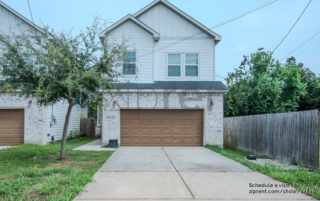 Building Photo - 4521 Clover St