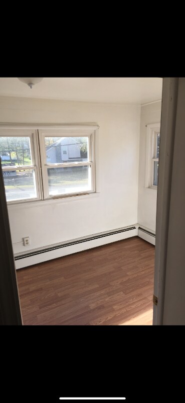 Foto del edificio - 212 Schoolhouse Rd