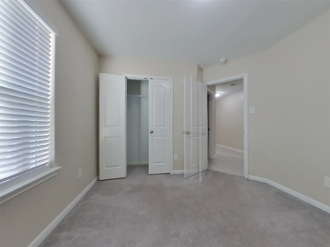 Building Photo - 709 Totem Trail Dr