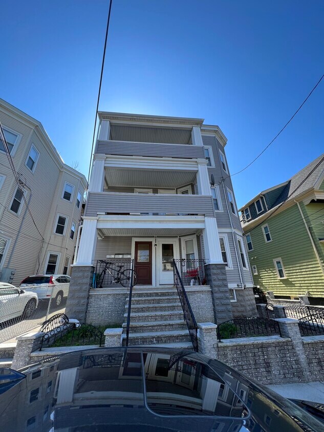 33 Hancock St Unit 1, Somerville, MA 02144 33 Hancock St Somerville