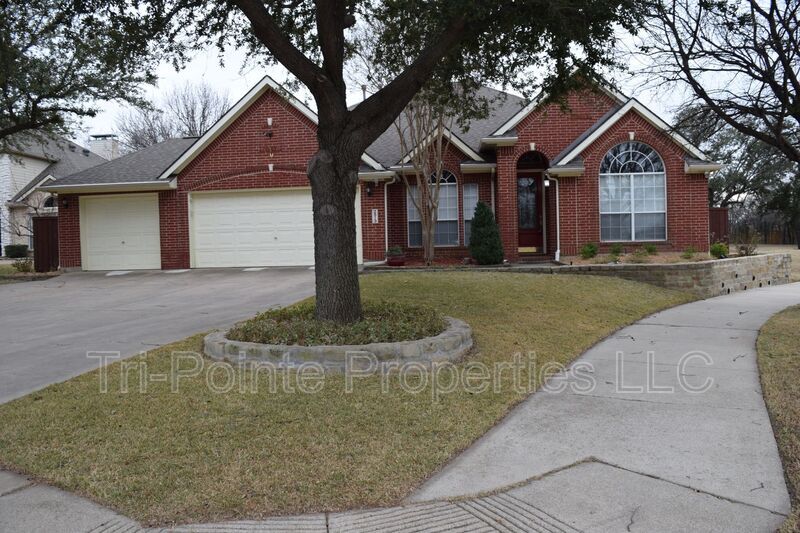 Primary Photo - 2913 Heather Wood Dr