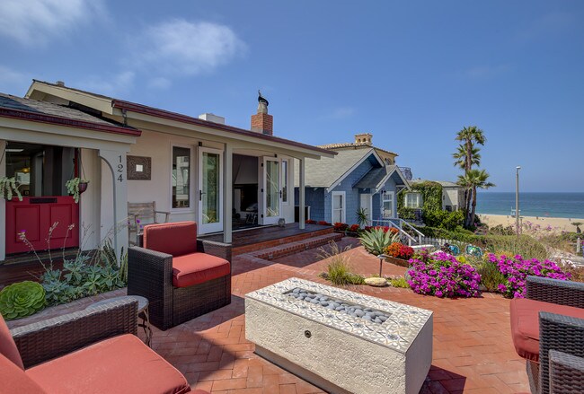 Building Photo - 124 4th St