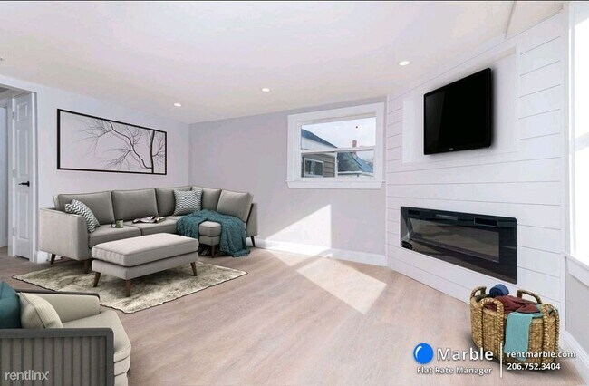 Building Photo - 3 br, 2 bath House - 10 Japonica St