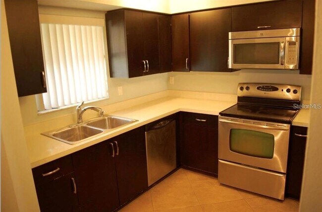 Foto del edificio - 2006 Hammock Pine Blvd