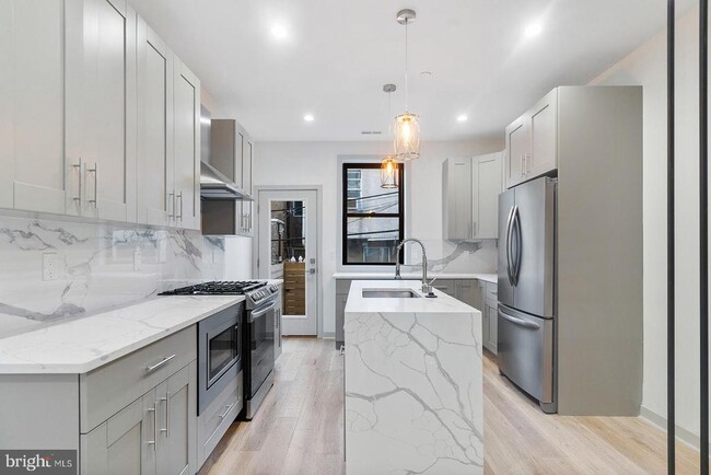 Foto del edificio - 3118 Ridge Ave