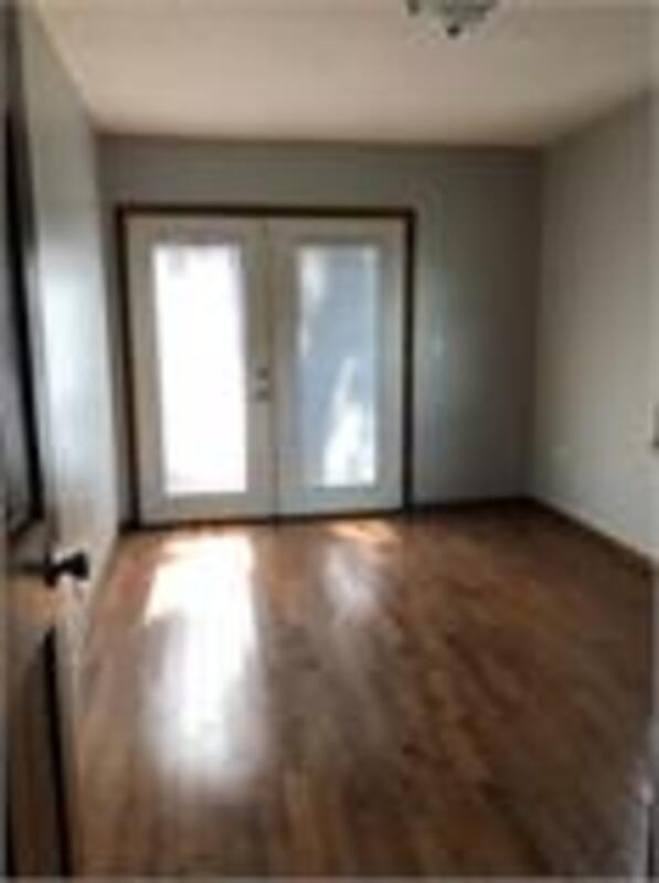 Building Photo - 1606 Edmund Ave W