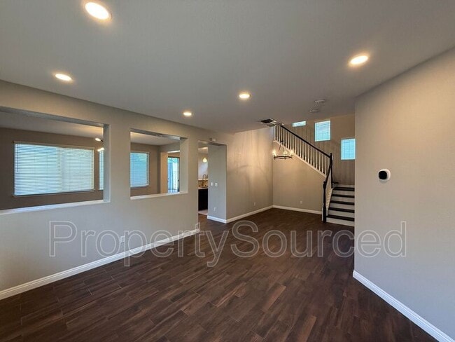 Building Photo - 16615 English Country Trail