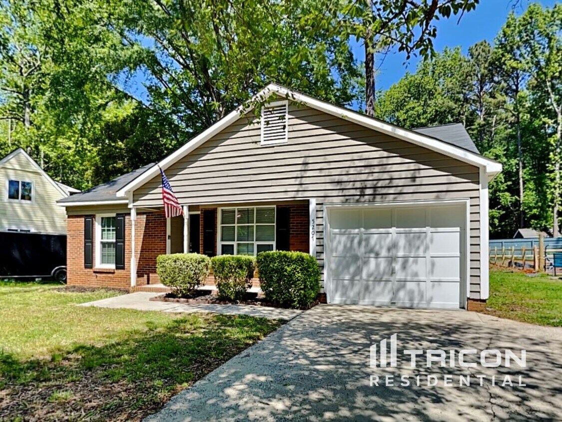 Primary Photo - 5207 Walnut Grove Lane Charlotte NC