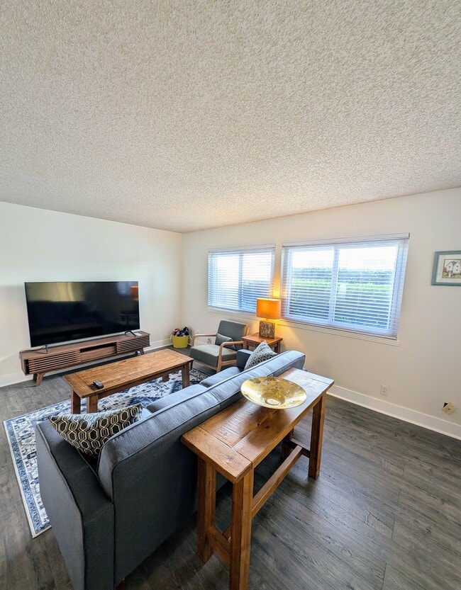 Building Photo - 1405 Del Rio Cir