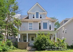 Building Photo - 3033 Park Ave