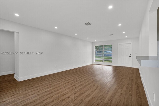 Foto del edificio - 8201 SW 42nd St