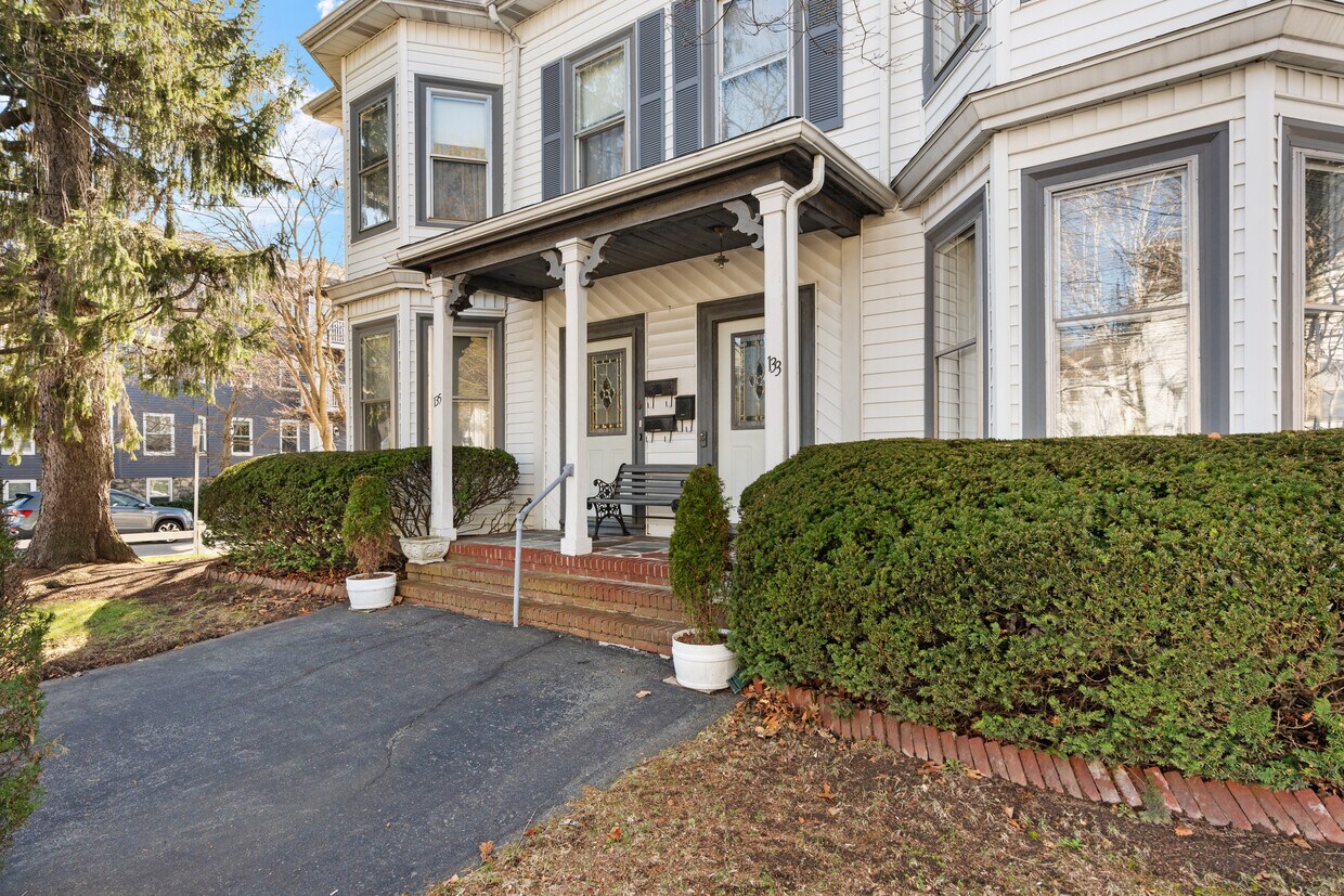Primary Photo - 133 Adams St