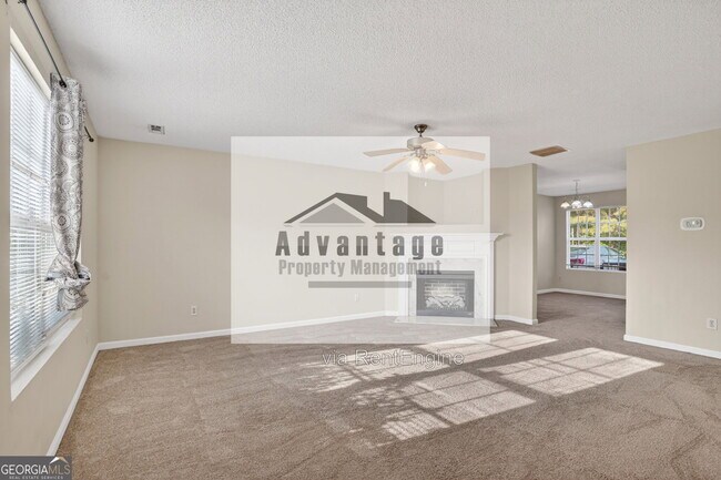 Building Photo - 8100 Oakley Cir