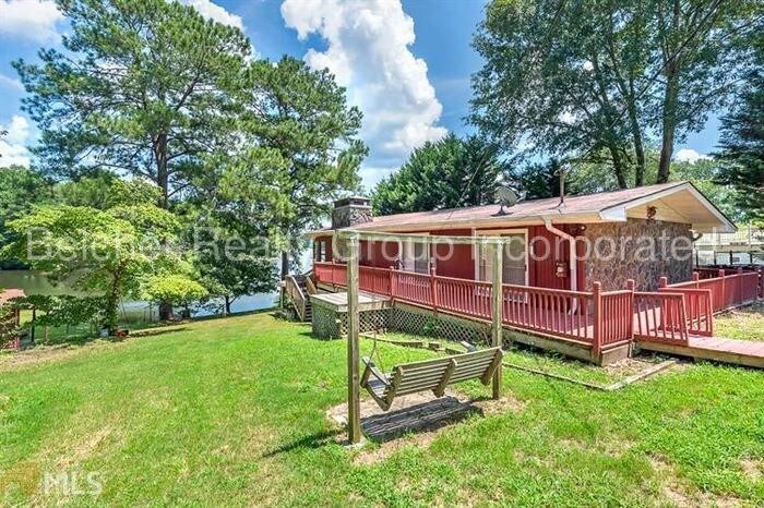 Primary Photo - 2411 Lakeshore Dr NW