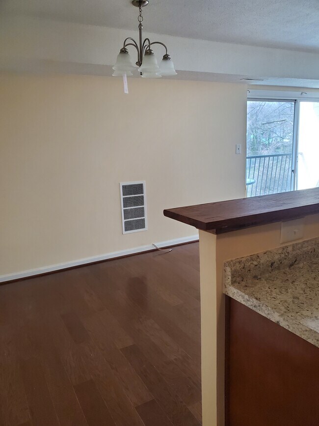 7505 Riverdale Rd Unit 2042, New Carrollton, MD 20784 Condo for Rent