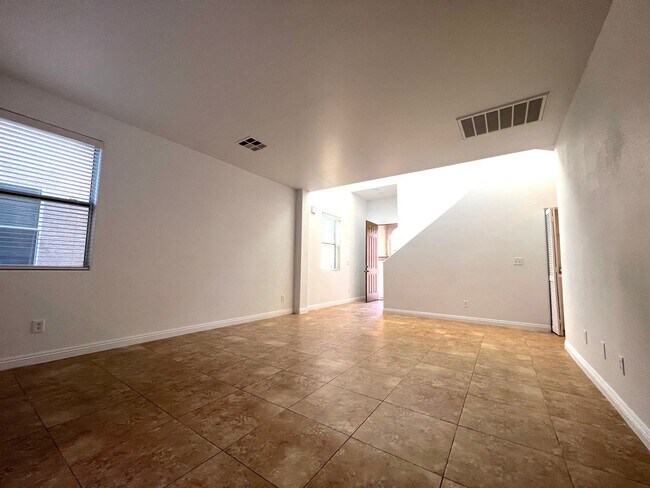 Building Photo - 276 Bella Matese Ave